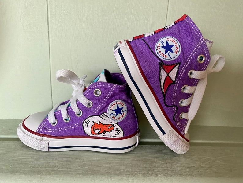 cat in the hat converse sneakers