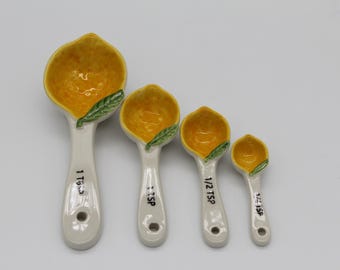 Entzückendes 4-er Set von Messlöffeln in Form von Zitronen, Vintage aus Italien