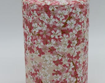 Reichlich verzierte und mit traditionellem Papier überzogene metallene Teedose aus Japan, Vintage