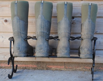 Horseshoe Boot Rack