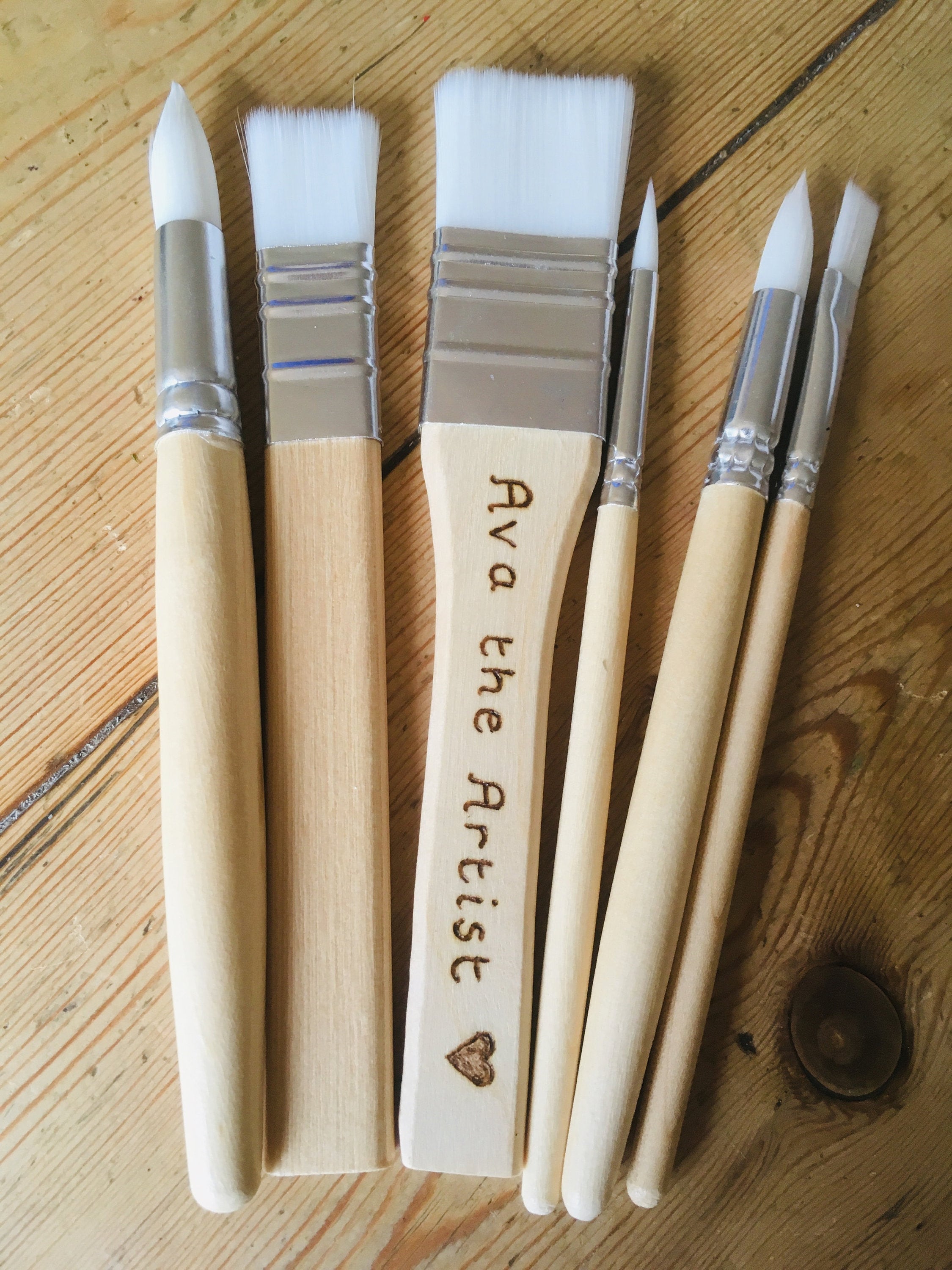 Personalised child’s paintbrush set