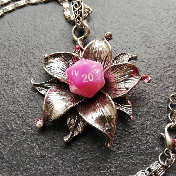 D20 flower bloom necklace, druid necklace, dungeons and dragons dice jewelry