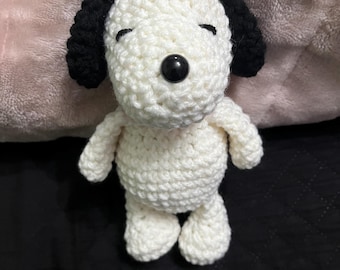Handmade Crochet Snoopy Plushie | Keychain Option