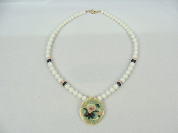 Vintage Beaded Necklace 60s Ceramic Flower Pendan… - image 8