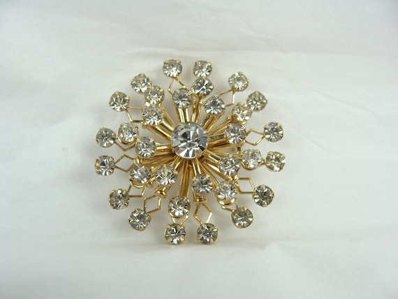 Bright Sparkly and Perfect for a Vintage Wedding or Date Night! Mid-Century Rhinestone Brooch Starburst Brooch Antique Gold Toned