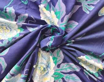 Midnight blue cotton fabric with large flowers – 2 meter wide coupon – Floral fabric for sewing, decoration, dress, patchwork, accessories