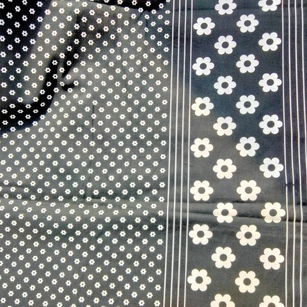 COUPON FABRIC in cotton printed black and white for sewing. Sewing fabric. Printed flowers. Unique coupon