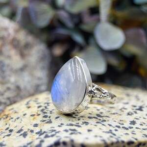 Healing Stone Natural Rainbow Moonstone Gemstone Sterling Silver Ring