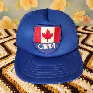 VTG Canada Trucker Hat Blue Mesh Snapback Maple Leaf Flag Patch Cap