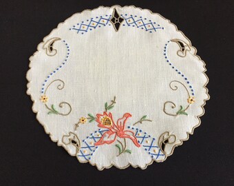 Hand Embroidered Madeira Cutwork 9" Off-White Linen Doily with Scalloped Edging