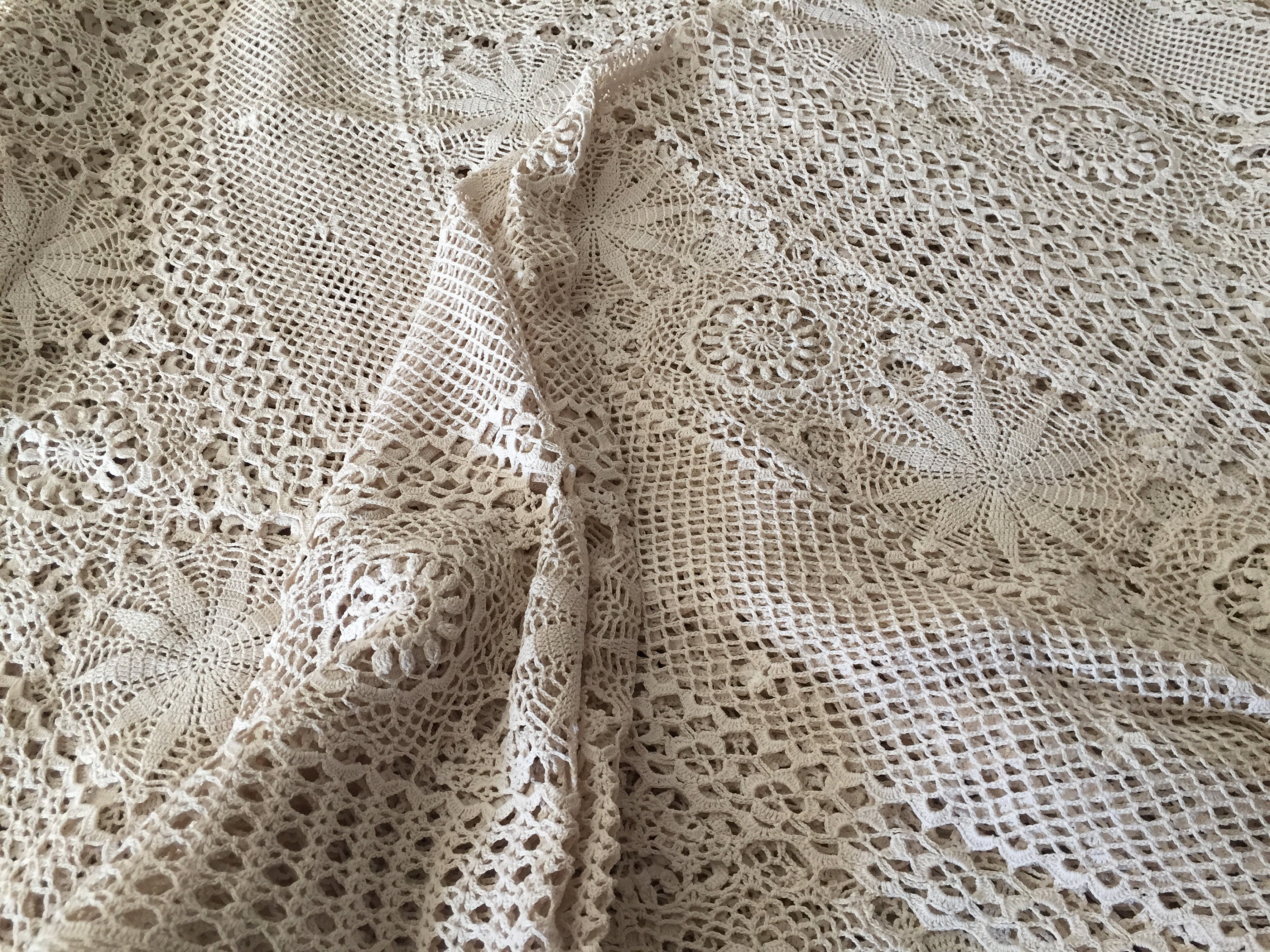 Large Oval Ecru/beige Crochet Lace Tablecloth for a 10 12 - Etsy