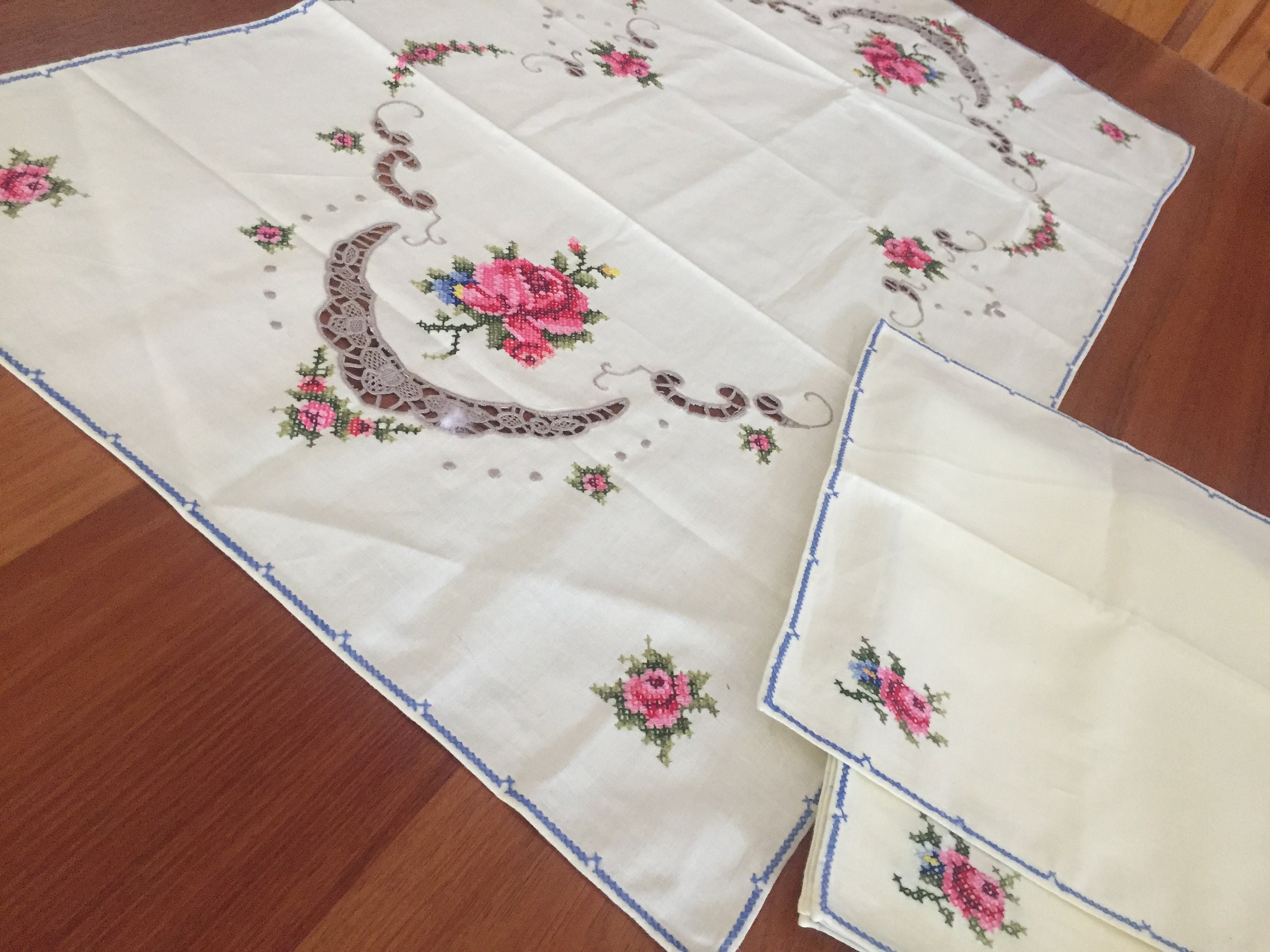 刺繍テーブルクロス ナプキン8枚セット200x140cm 刺繍テーブルマット