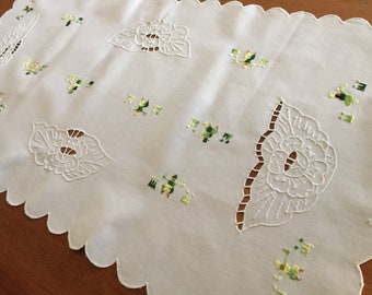 Retro Hand Embroidered Vintage Table Runner
