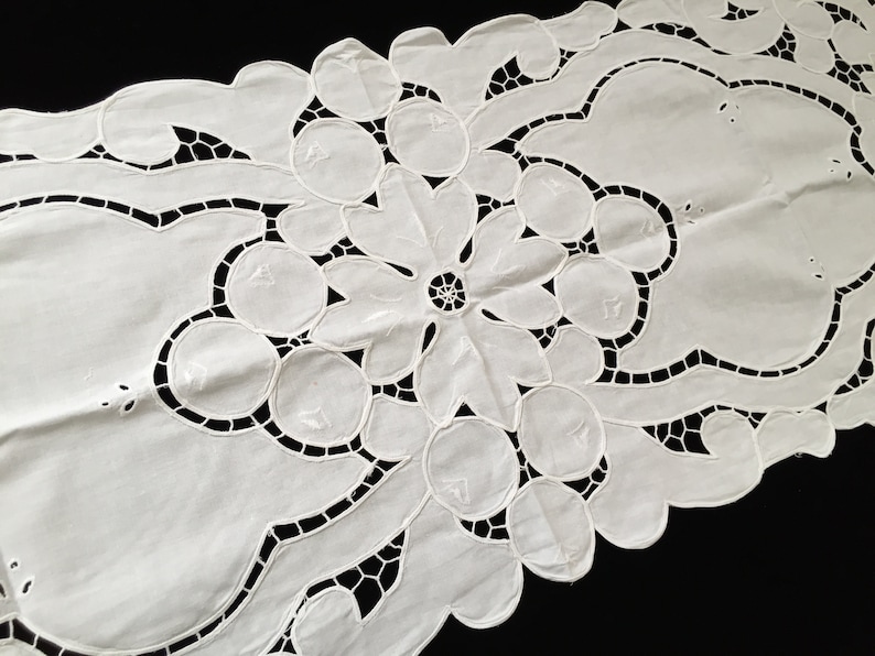 Cutwork Embroidered White Irish Linen Table Runner with Water Lilies