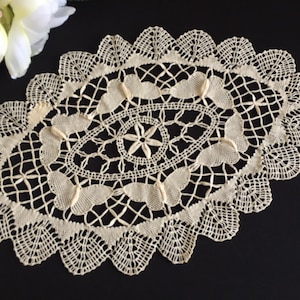 Unused Vintage Bobbin Lace Doily/Tea Tray Cloth with Butterflies Pattern in Ivory/Beige Colour