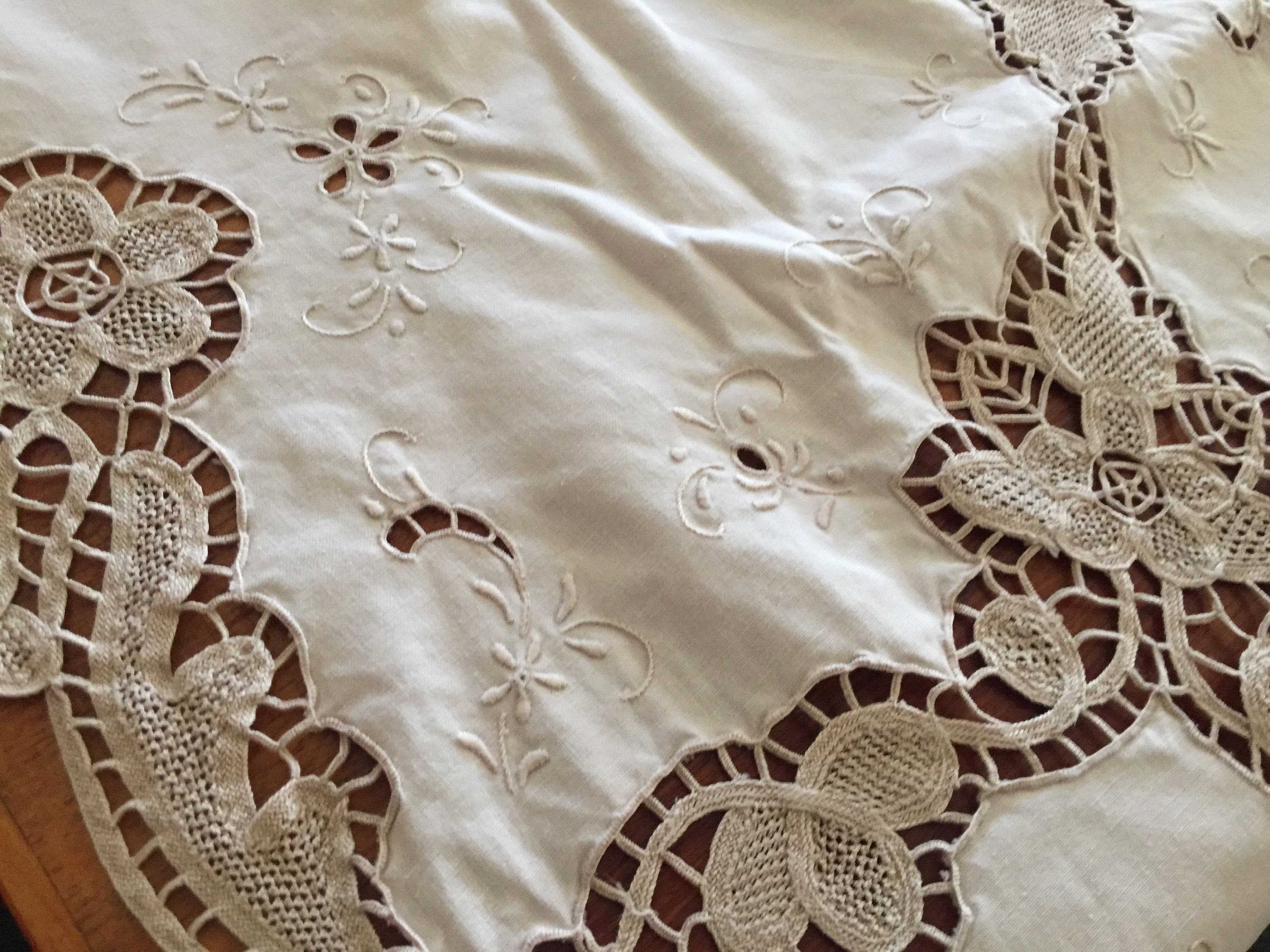Hand Embroidered Style Needle Lace Tablecloth With 8 Etsy