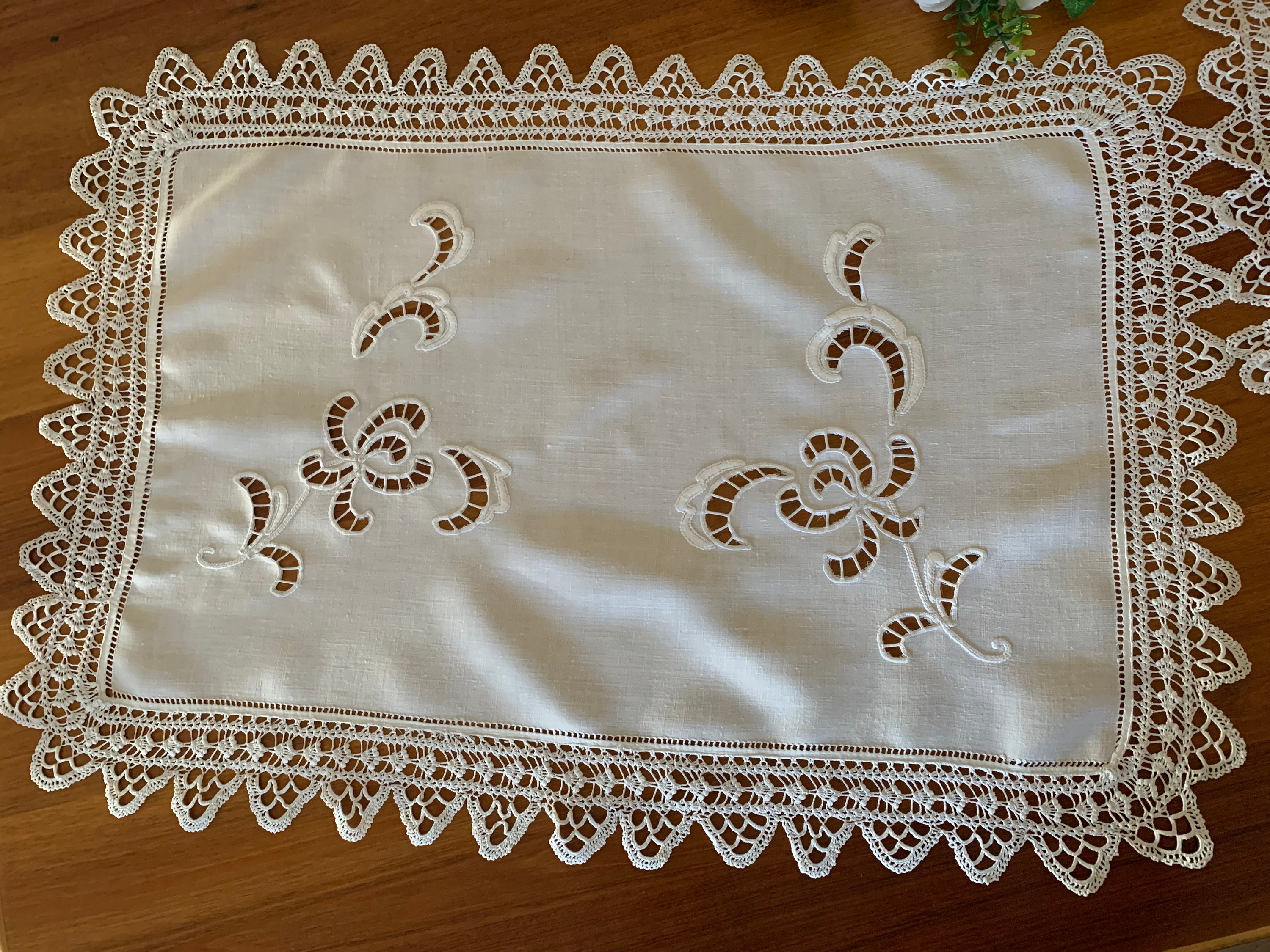 A Pair of Victorian Era Antique Madeira Cutwork Hand Embroidered Butler ...