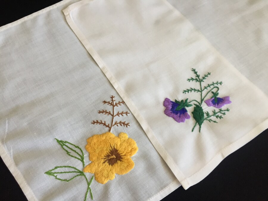 Heirloom Harvest S/4 Embroidered Cloth Napkin