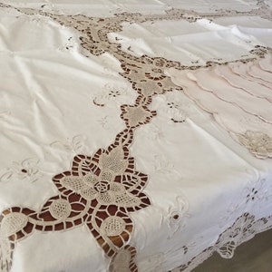 Hand Embroidered Venetian Style Needle Lace Tablecloth with 8 Matching Cloth Napkins in Ivory/Ecru Colour