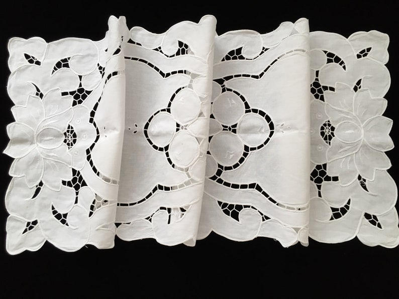 Cutwork Embroidered White Irish Linen Table Runner with Water Lilies