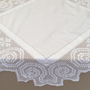 Antique White Irish Linen Tablecloth With Deep Filet Crochet Edging ...