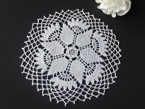 花柄の小さなかぎ針編みレースドイリー - Etsy 日本
