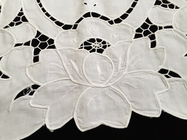 Cutwork Embroidered White Irish Linen Table Runner with Water Lilies