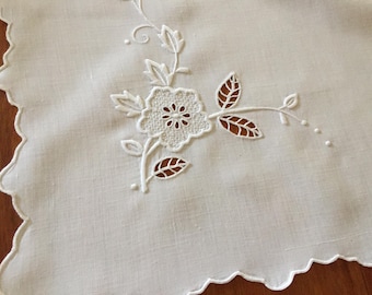 Victorian/Edwardian Antique Hand Embroidered Madeira Cutwork Table Mat
