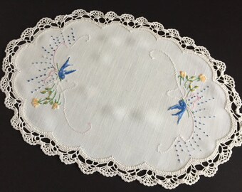 Australian Vintage Embroidered Linen Doily Centrepiece with Art Deco Bluebird Swallow Design and a Crocheted Edge