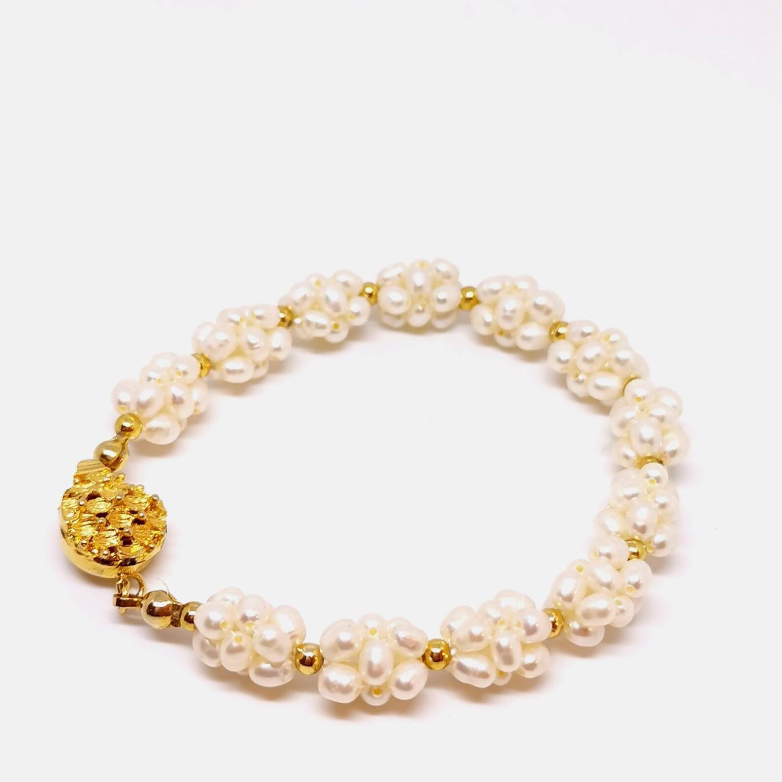 Vintage faux pearl bracelet. Cluster design. 1980s. Art Deco Etsy