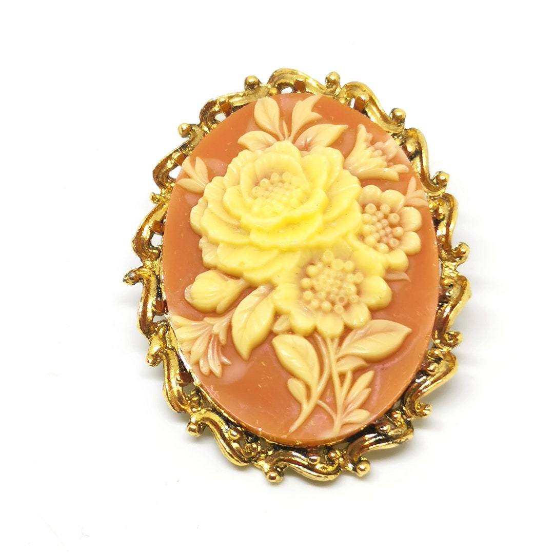 Vintage Resin Cameo Brooch. Floral Thistle. Dusky Pink and Etsy