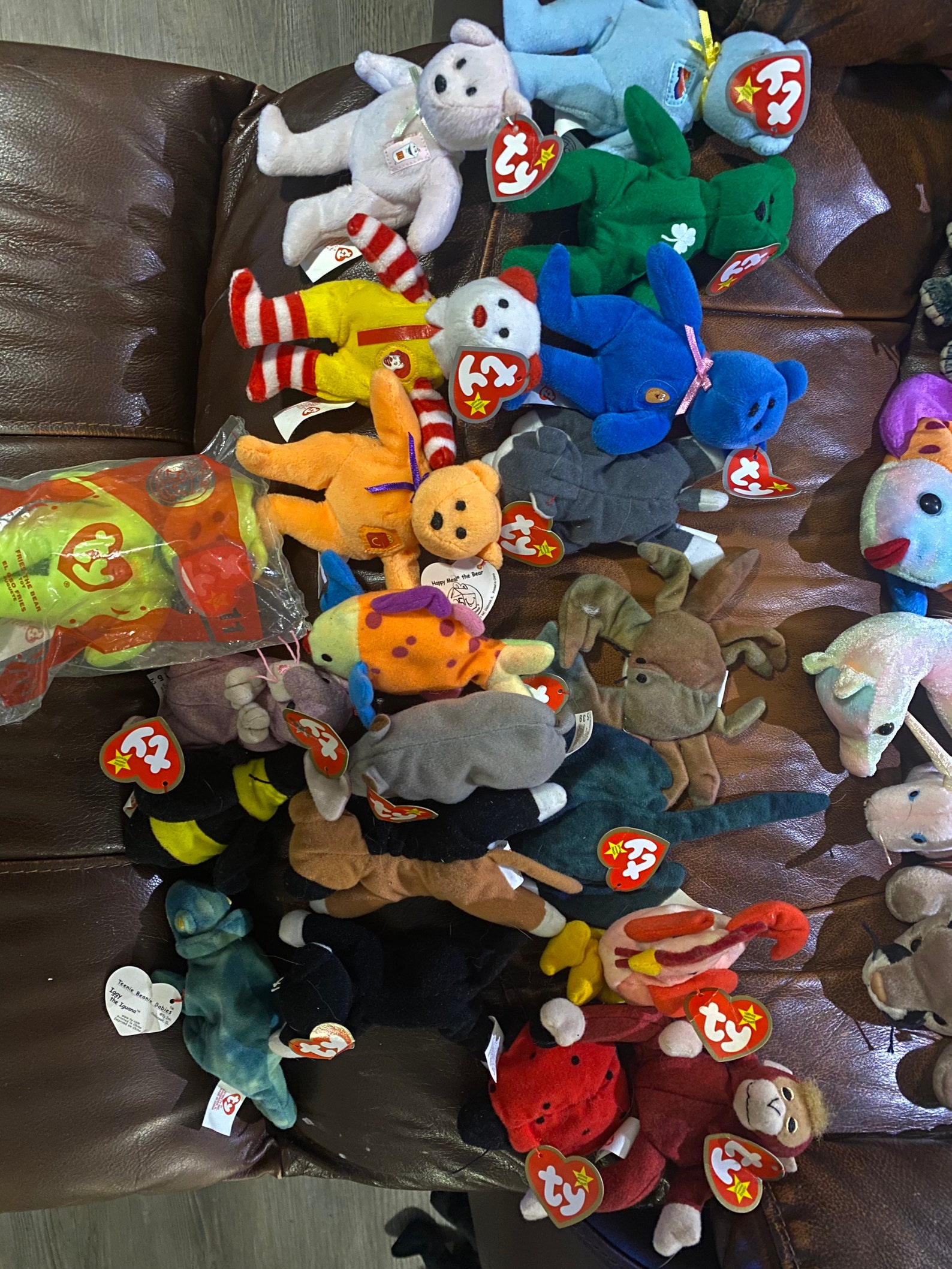 Collection of collectible TY BEANIE BABIES. Willing to Etsy