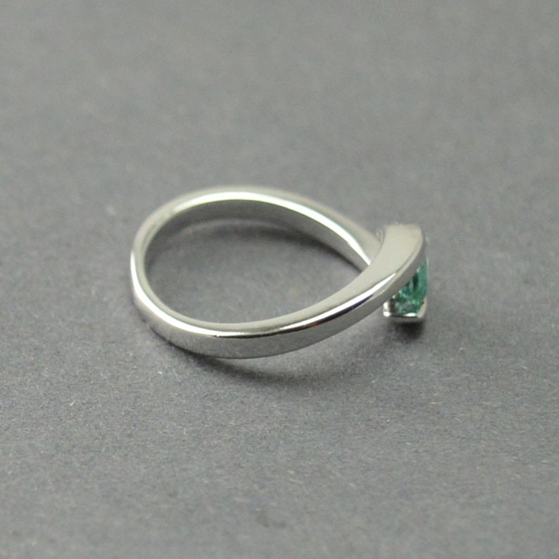Emerald Jewelry Silver Emerald Ring Emerald Ring Sterling Silver Ring Natural Emerald Ring Gemstone Ring Solitaire Ring Handmade Ring
