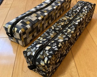 black / white / metallic gold.  long zipper bag for tiles. card/coin zip bag or card cover for mahjongg