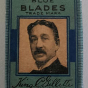 Vintage unopened box of 5 Gillette Blue blades