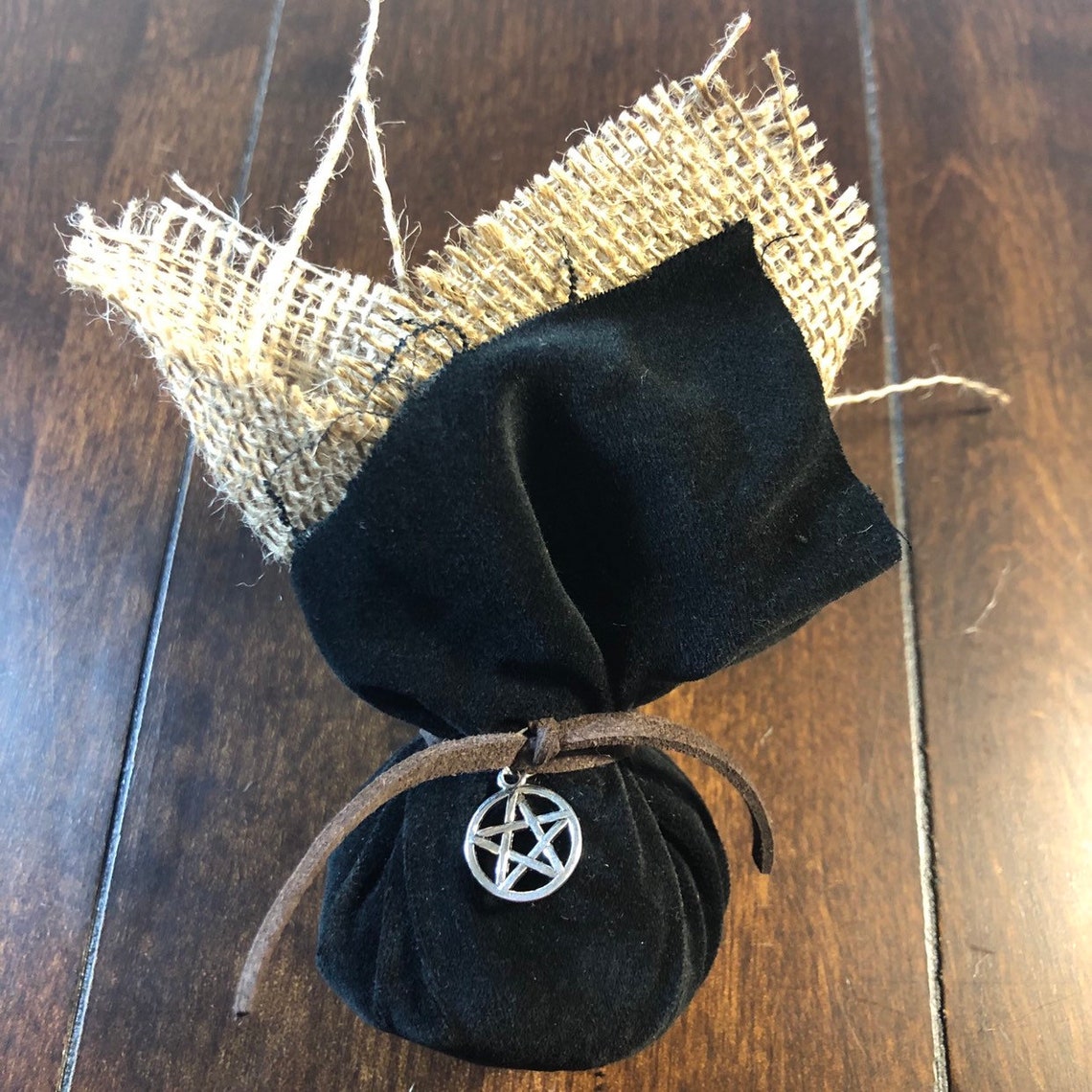 Supernatural Rowenas Hex Bag Magic Pentagram Witch Voodoo Etsy
