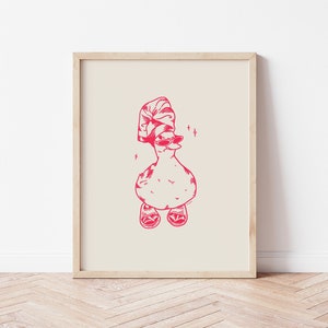 Puede incluir: Un dibujo de l&iacute;nea rosa de un pato con gafas de sol y un sombrero, con destellos a su alrededor. El pato lleva sandalias.