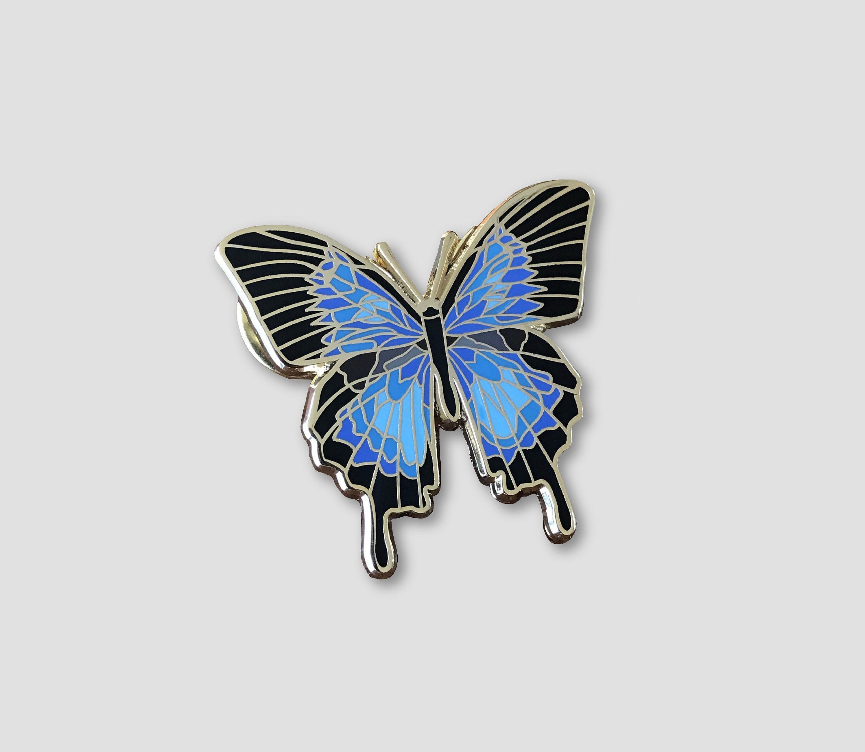 Fashion Classic Atmospheric Pearl Butterfly Brooches Pins