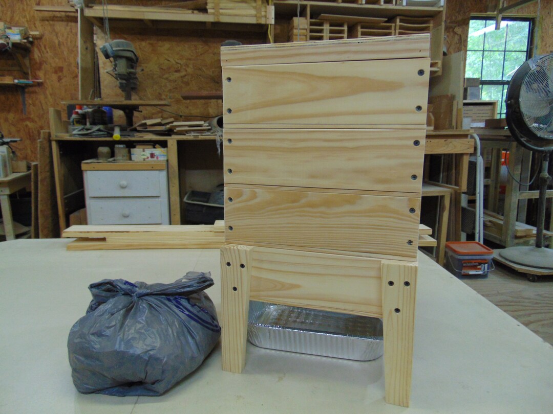 4 Tray Wooden Worm Farm: Compost Tea Drip Pan, Starter Bedding - Etsy