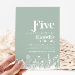 Bewerkbare 5e verjaardagsuitnodiging meisje, Wildflower feestuitnodiging, eenvoudige groene verjaardagssjabloon rustieke bloemen afdrukbare Instant Download WF20