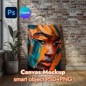 Puede incluir: Una maqueta de lienzo con una pintura abstracta colorida de una cara con pinceladas de color naranja, azul y amarillo. El lienzo está colgado en una pared de ladrillo con un suelo de madera.