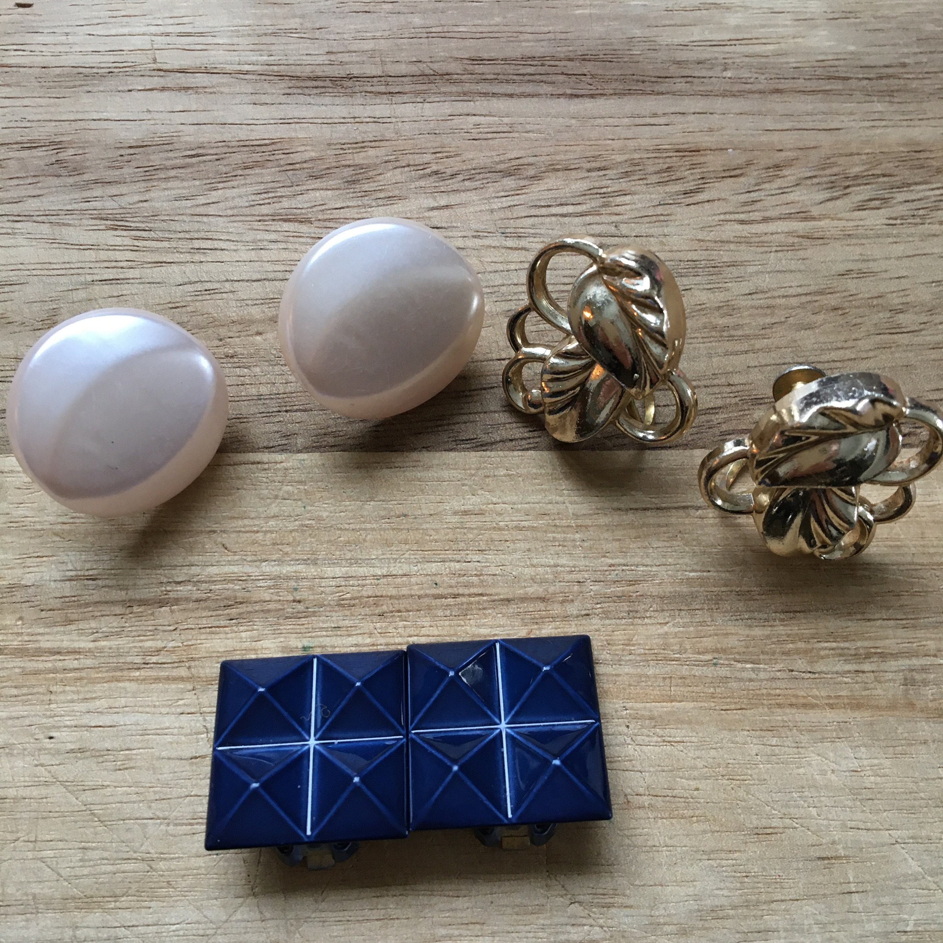 Vintage clip on earrings lot 2 button blue screwback Etsy