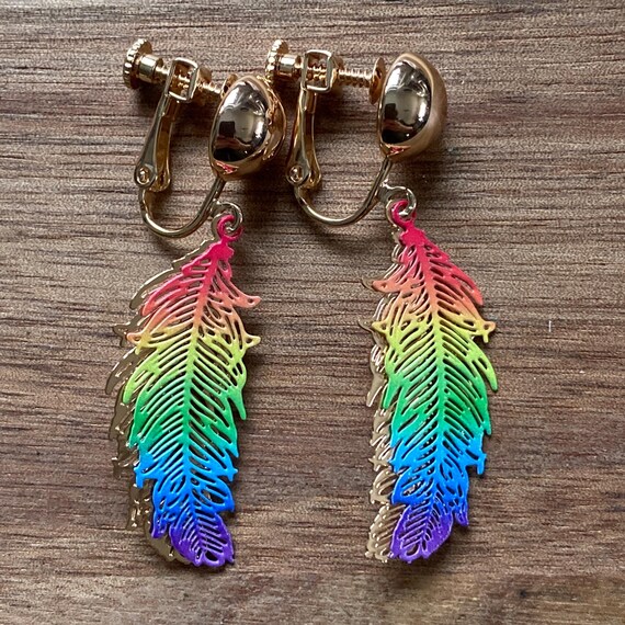 Multicolor feather earrings discount