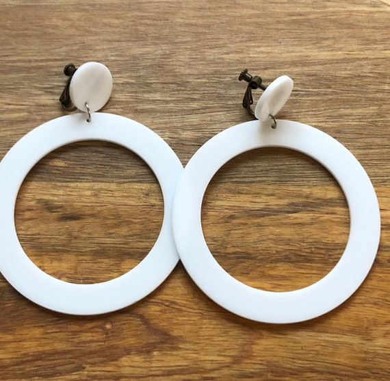 Etsy plastic earrings deals