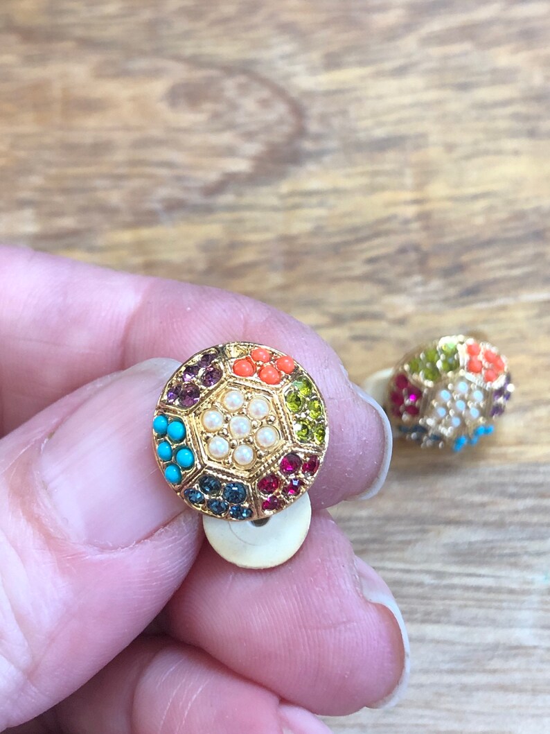 Vintage signed D\u2019orlan buried treasure clip on earrings multicoloured stones and pearls