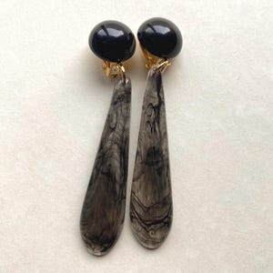 Schwarze Schildpatt Tropfen Clips auf Ohrringe, neutrale Ohrringe