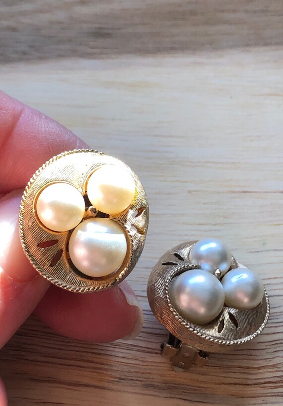 Pearl cluster clip on earrings outlet