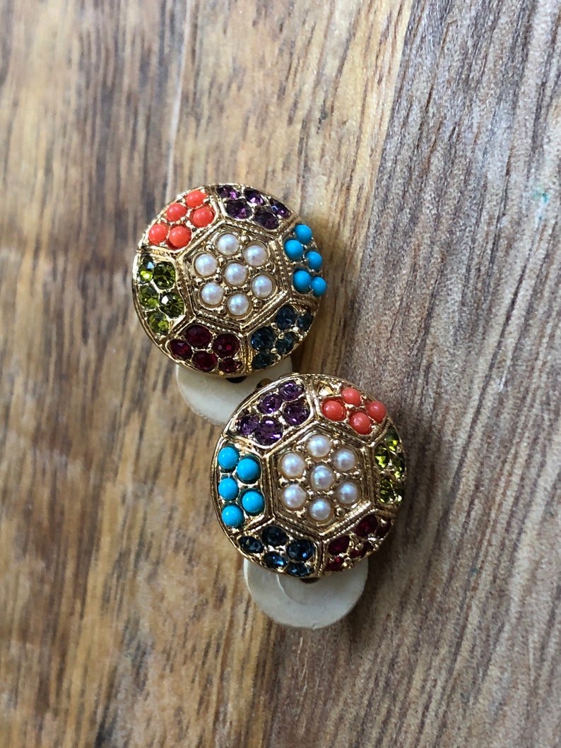 Vintage signed D\u2019orlan buried treasure clip on earrings multicoloured stones and pearls