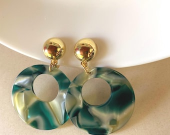 Dangling acetate tortoiseshell hoop clip on earrings