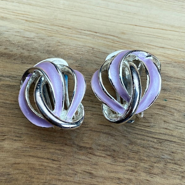 Vintage clip on lilac and silver enamel earrings, beautiful purple earrings for unpierced ears
